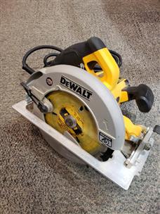 DEWALT CIRCULAR SAW DWE575SB Good Buya